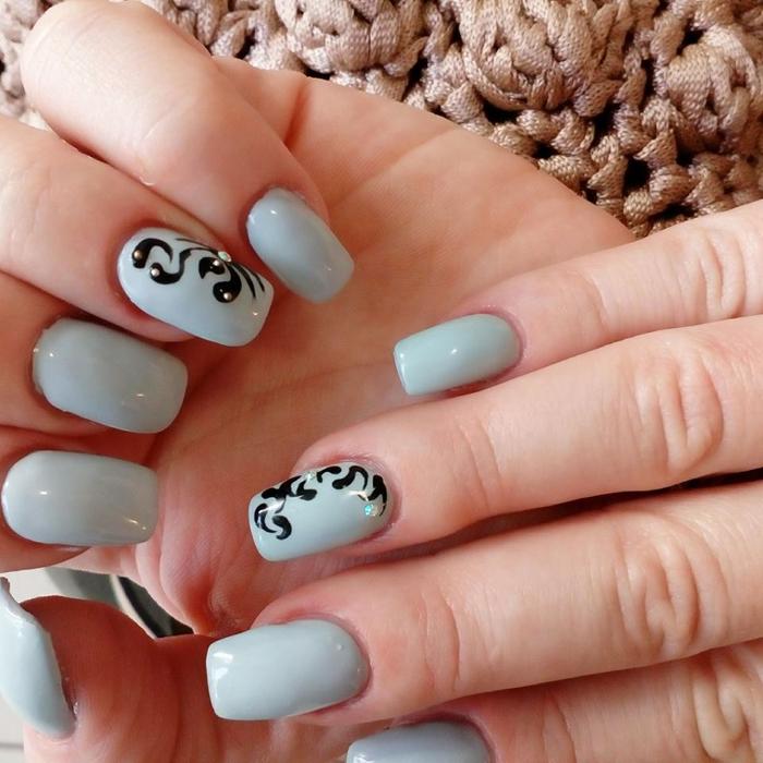 Special occasion nail tips