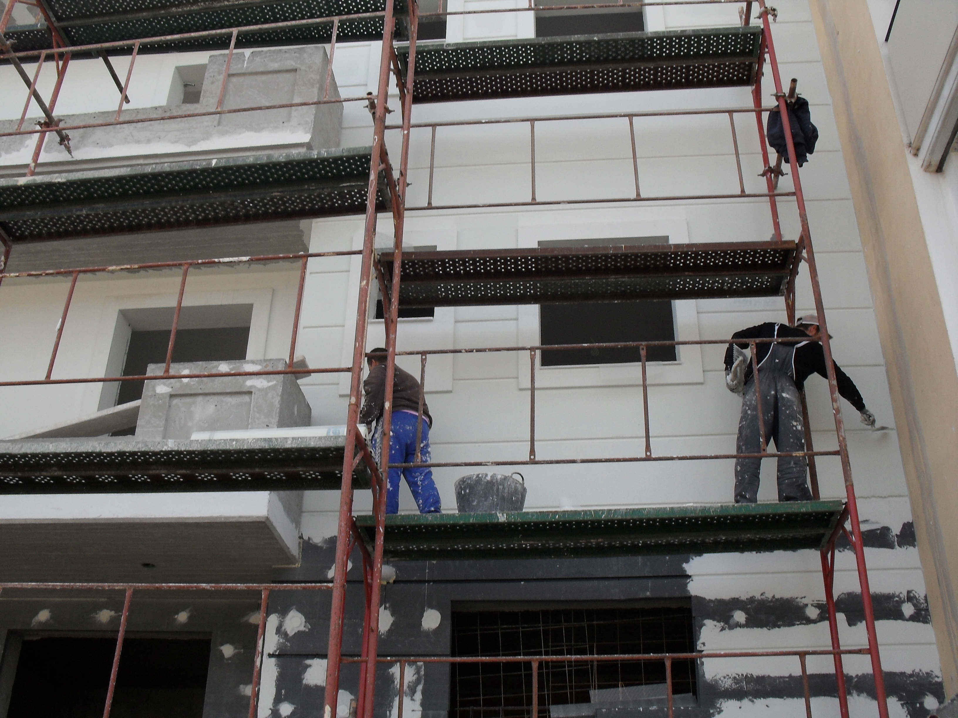 Τοποθέτηση πλέγματος με κόλλα KELYFOS σε όλη την επιφάνεια τις οικοδομής, Γλυκά Νερά