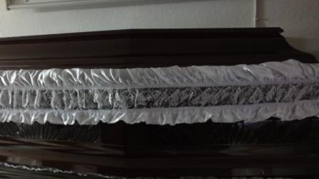 ωραία φέρετρα