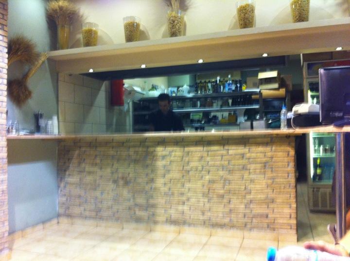 Μακαρονάδες στα γρήγορα, στο χέρι ή πακέτο pasta σαλάτες και ριζότο στο Μαρούσι