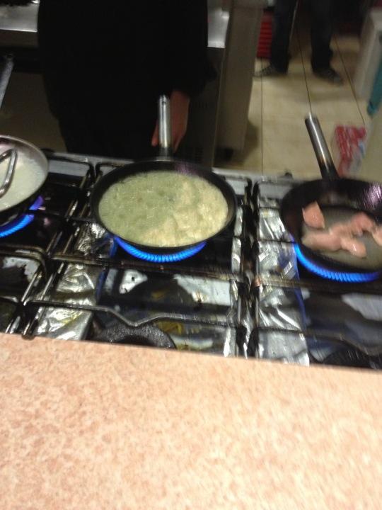 σαλτσες ημέρας με φρέσκα υλικά για την μακαρονάδα σας Βόρεια προάστια