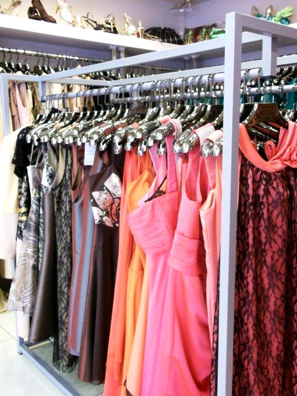 Roula Gynaikeia Endymata Sth Nea Iwnia Se Nea Iwnia Fwtografies