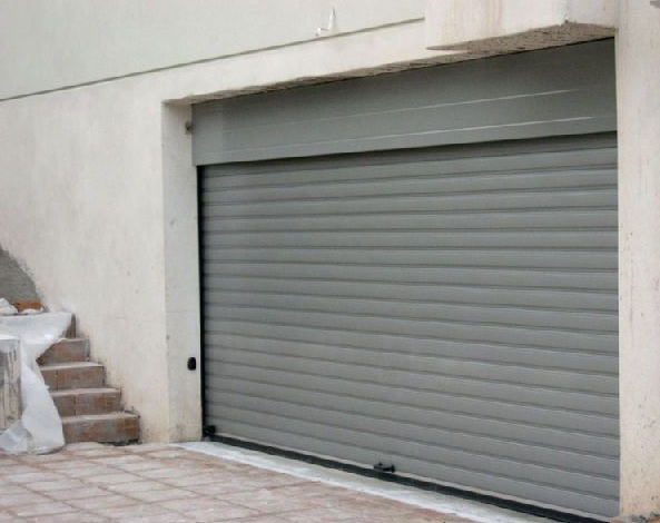 Ρολά Γκαραζόπορτες χονδρικη λιανικη στο Περιστέρι : Α. & Σ. Μενούνος Ρολό Γκαραζόπορτα, Βιομηχανικές Πόρτες, Δικτυωτά Ρολά, Συρόμενες – Ανοιγόμενες Πόρτες, Γκαραζόπορτες Οροφής, Ρολά Αλουμινίου, Μηχανισμοί Οροφής, Μπάρες Στάθμευσης, Αυτοματισμοί, Φωτοκύτταρα Ασφαλείας, Πτυσσόμενες Πόρτες.