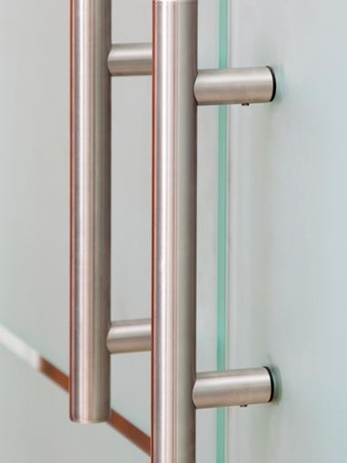 Πόμολα στην Αγία Παρασκευή, Ανατολική Αττική