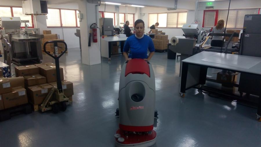 Συνεργεία καθαρισμού Μεσόγεια