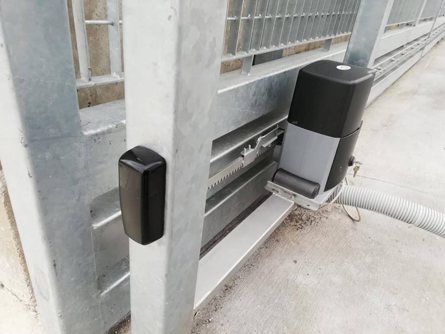 ΡΟΛΑ ΑΣΦΑΛΕΙΑΣ ΜΕΝΟΥΝΟΣ Α & Σ Περιστέρι, Μηχανισμοί για συρόμενες πόρτες