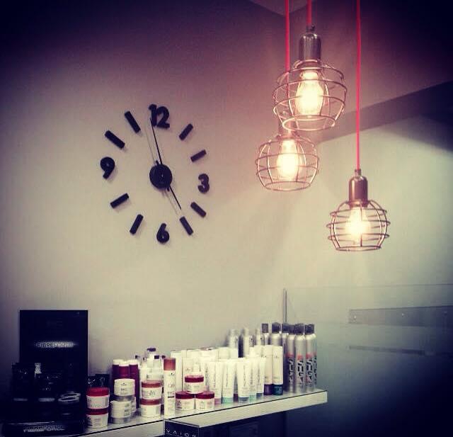 ΚΟΜΜΩΤΗΡΙΟ ΣΤΟΝ ΒΥΡΩΝΑ