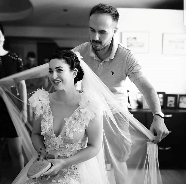 ΝΥΦΙΚΑ ΧΤΕΝΙΣΜΑΤΑ ΒΥΡΩΝΑΣ