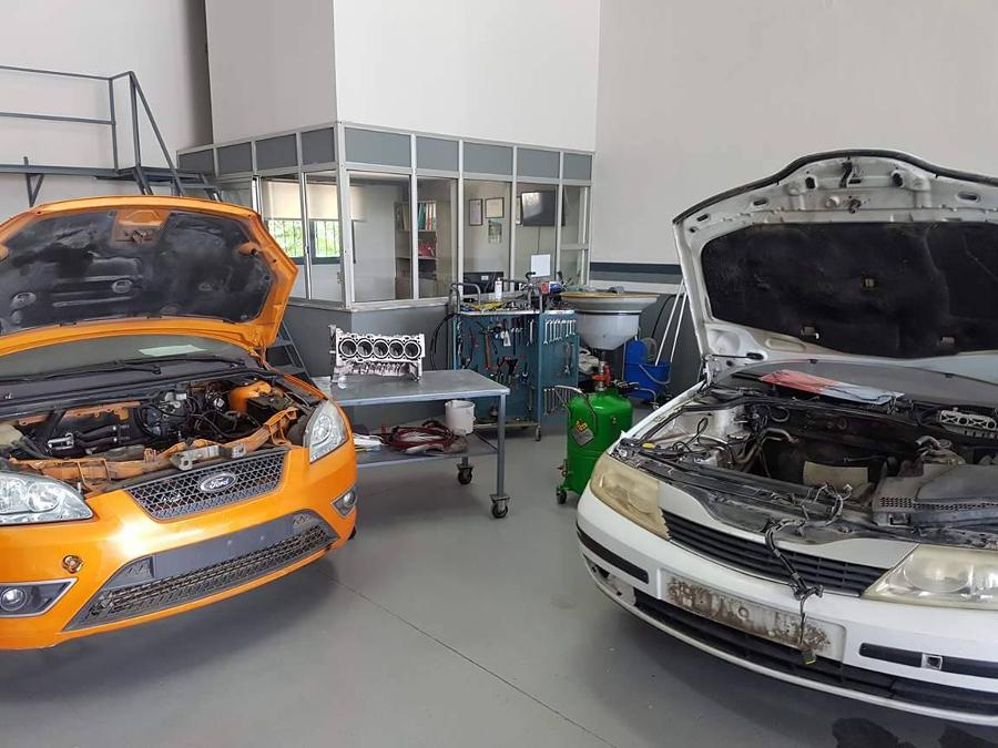 service volvo στην Λάρισα