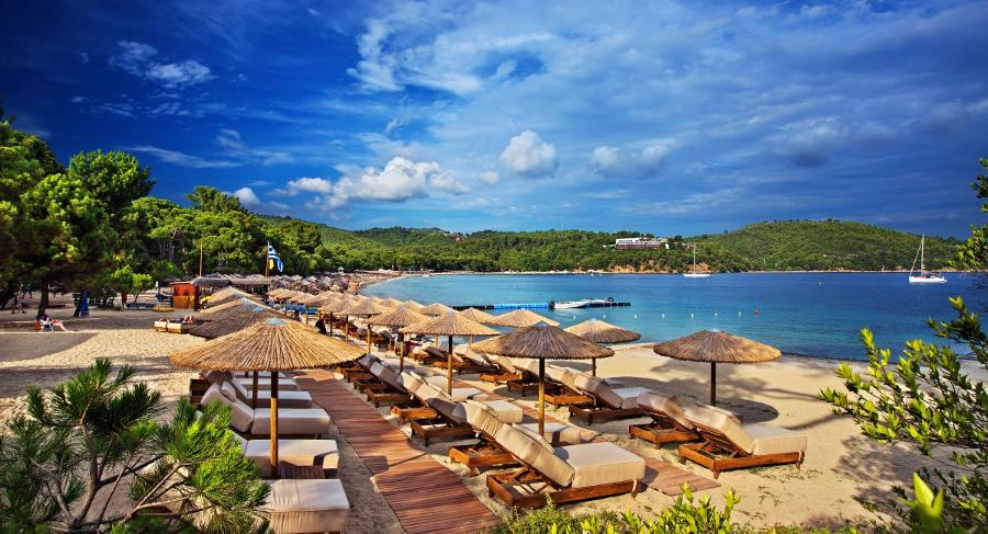 Έκδοση αεροπορικών εισιτηρίων στη Λάρισα