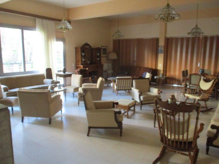 Μονάδα φροντίδας ηλικιωμένων στα Βόρεια Προάστια