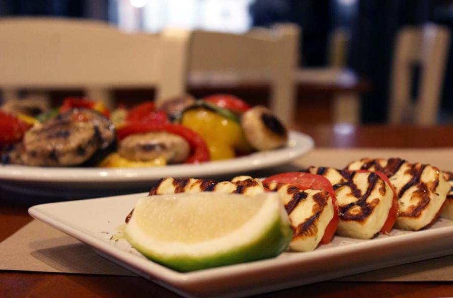 Ιπποπόταμος σουβλάκια στα Μελίσσια