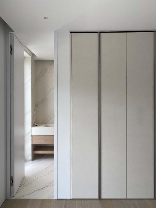 Έπιπλα μπάνιου Κερατσίνι, Ντουλάπες υπνοδωματίων Κερατσίνι, Εσωτερικές Πόρτες Κερατσίνι