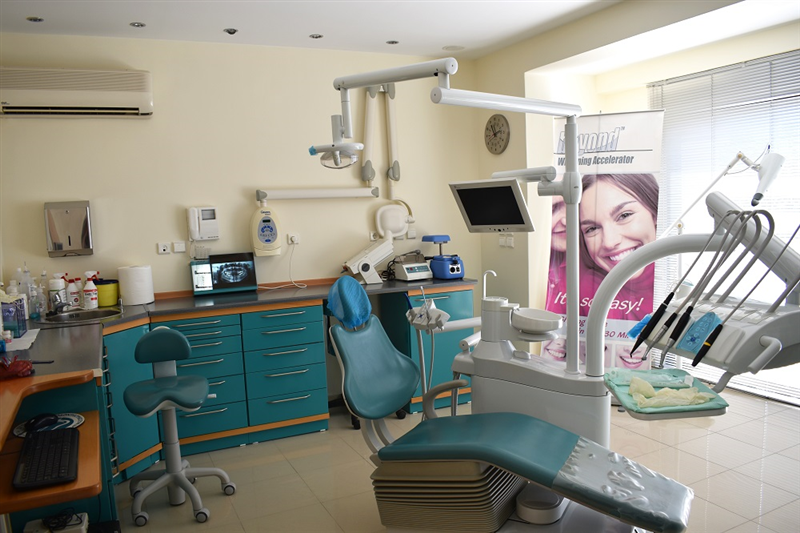 Λεύκανση δοντιών Πολιτεία, εμφυτεύματα Πολιτεία, παιδοδοντίατρος Πολιτεία