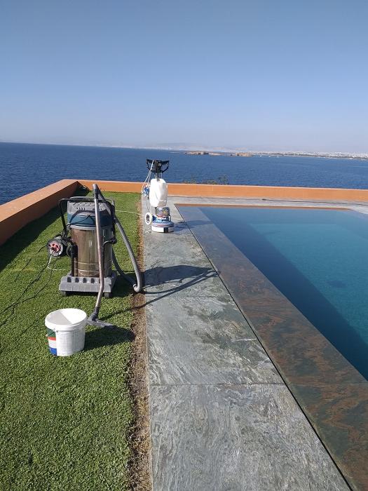 Ο Σταθόπουλος Κωνσταντίνος, Super Shiny Stone, αναλαμβάνει γυάλισμα μαρμάρων και μωσαικών εξυπηρετώντας τις περιοχές: Πειραιάς Φρεατίδα Μικρολίμανο Καστέλα Πασαλιμανι κ.α.