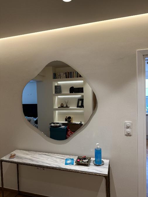 Καθρέπτες Παλαιό Φάληρο, καμπίνες μπάνιου, ντουζιέρες, γυάλινες πόρτες, σκάλες απο γυαλί