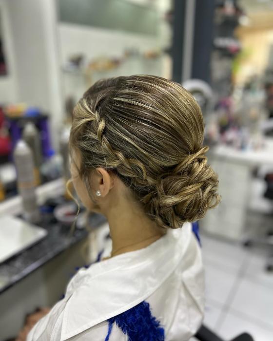 Το κομμωτήριο ΤΙΝΑ εξυπηρετεί το Παγκράτι και όλες τις γύρω περιοχές.