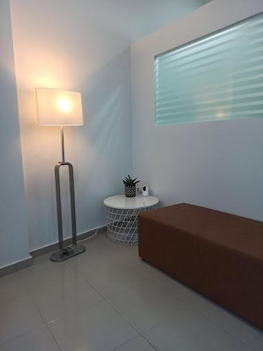 Ο Ειδικός Καρδιολόγος Ζαπαντιώτης Δημήτριος διατηρεί το καρδιολογικό ιατρείο στην Πετρούπολη και εξυπηρετεί και με επισκέψεις κατ'οίκον όλες τις γύρω περιοχές:   Πετρούπολη Πανόραμα Πετρούπολης Μιχελή Άνω Πετρούπολη Πεύκα Βέρδη Κηπούπολη κ.α.