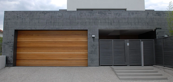 Το κατάστημα Smart Doors με πόρτες - ρολά ασφαλείας & γκαραζόπορτες βρίσκεται στο Μοσχάτο και εξυπηρετεί τις περιοχές:   Παλαιό Φάληρο  Καλλιθέα Μοσχάτο Νότια Προάστια κ.α.