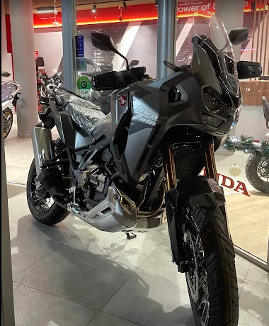 Ανταλλακτικά μοτοσυκλετών Honda, Γέρακας, Βελτιώσεις moto σε αγωνιστικό επίπεδο Γέρακας, έκθεση μοτοσυκλετών Γέρακας
