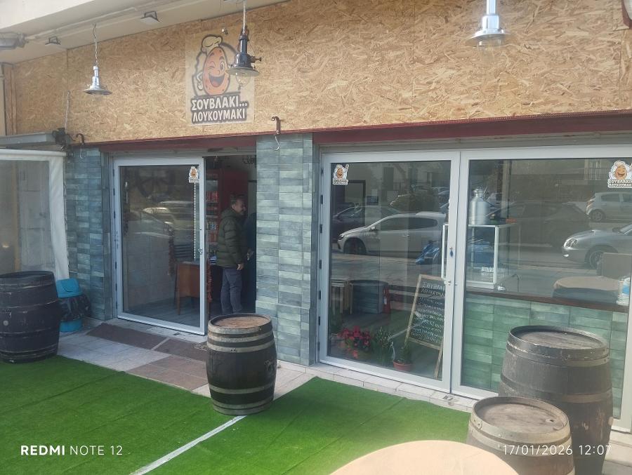 Το ψητοπωλείο με χειροποίητα καλαμάκια Σουβλάκι Λουκουμάκι βρίσκεται στην Ηλιούπολη και έχει εύκολη πρόσβαση από όλες τις γύρω περιοχές.