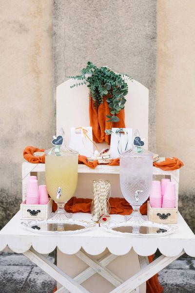 Celebre Royal by Anna Maria βάπτιση γάμος στο Χαλάνδρι βάπτιση σε ρόζ, λευκές και πορτοκαλί αποχρώσεις, δροσιστική γωνιά