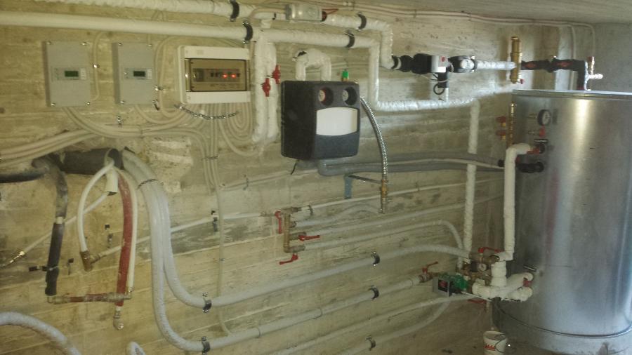 Ο υδραυλικός Παναγιωτόπουλος Παναγιώτης εξυπηρετεί με υδραυλικές εργασίες και αποκαταστάσεις υδραυλικών βλαβών την Αρτέμιδα και όλες τις γύρω περιοχές.