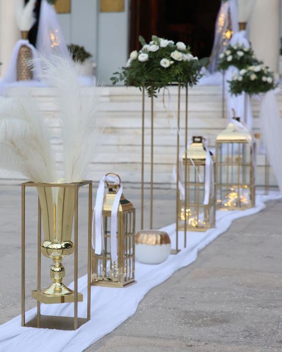 Το κατάστημα Αμπελάκη με είδη γάμου και είδη βάπτισης, χειροποίητες μπομπονιέρες βάπτισης, μπομπονιέρες γάμου, προσκλητήρια γάμου, προσκλητήρια βάπτισης εξυπηρετεί Άνω Λιόσια και γύρω περιοχές.