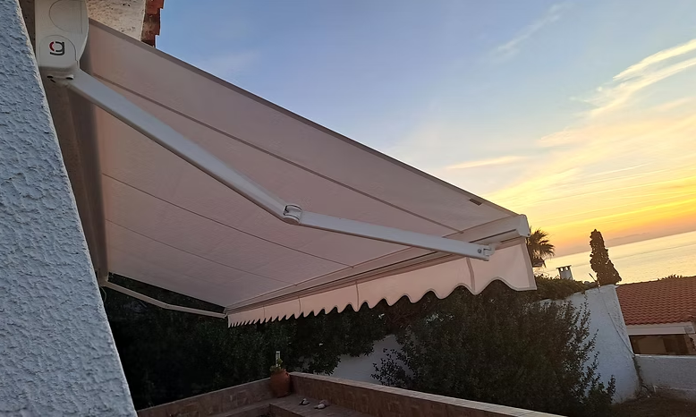 Η HelioStyle με τέντες πέργκολες εξυπηρετεί Κορωπί και γύρω περιοχές.
