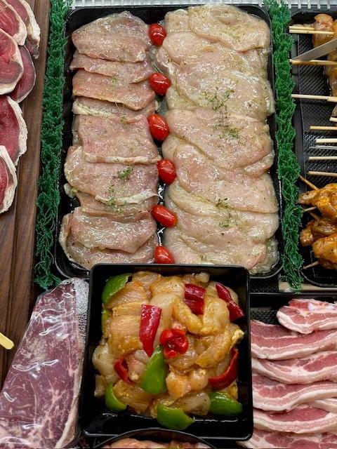 ΚΡΕΟΠΩΛΕΙΑ DELIVERY ΙΛΙΟΝ: Το κρεοπωλείο delicatessen Χατζηδάκης εξυπηρετεί το Ίλιον και με delivery.